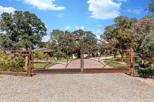 26000 Venado Dr, Winters, CA, 95694-9018 | Card Image