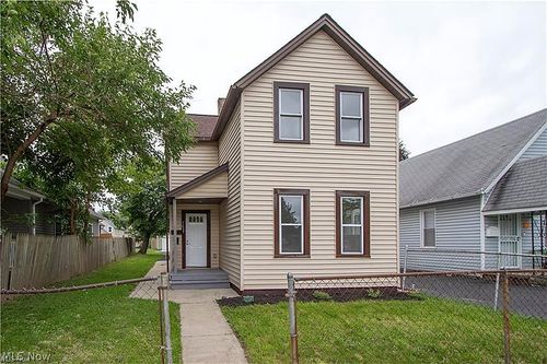7619 Lawn Ave, Cleveland, OH, 44102-4167 | Card Image