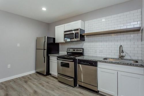 apt-16-2810 Beauchamp St, Houston, TX, 77009-7547 | Card Image
