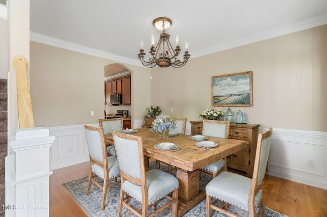 22- Dining Room | Image 10