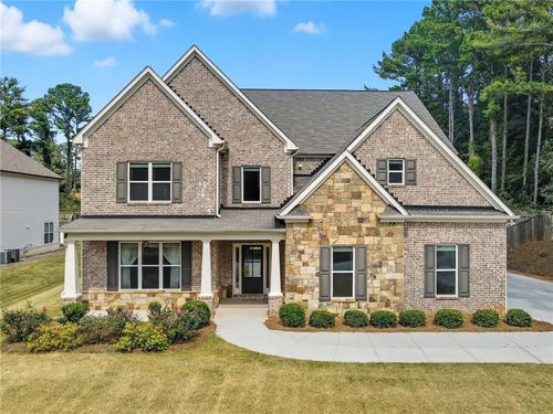 810 Eagle Crossing Dr, Lawrenceville, GA, 30044-5844 | Card Image