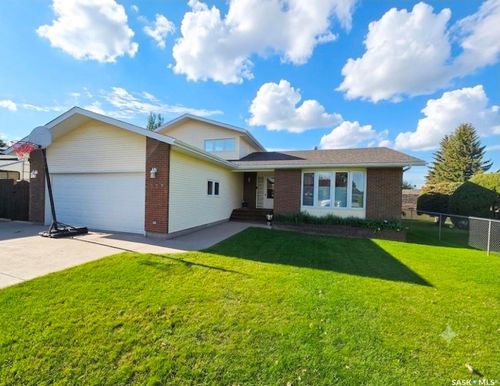 337 Matador Dr, Swift Current, SK, S9H4R4 | Card Image
