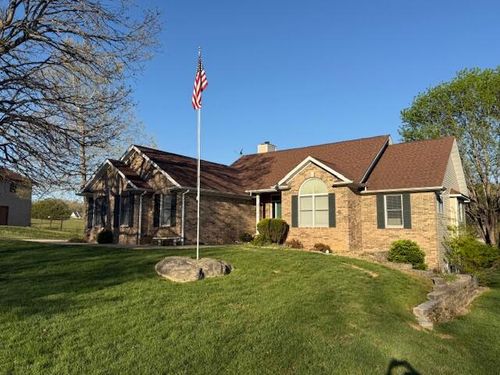 705 E Pamela Dr, West Plains, MO, 65775-5149 | Card Image