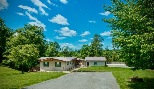 308 Dale Hollow Manor Rd, Albany, KY, 42602-5006 | Card Image