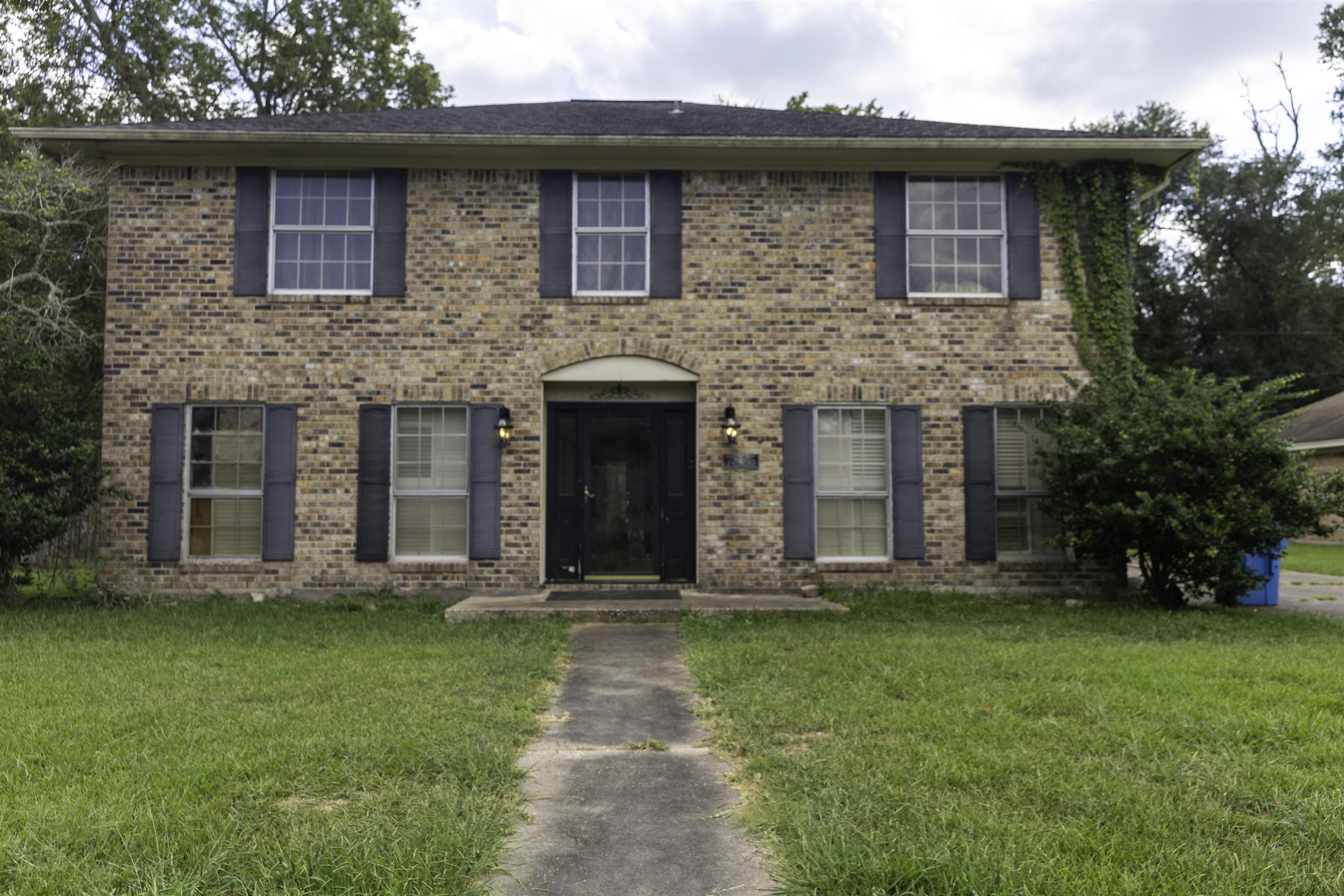 Shire Ln, Beaumont, TX 77706