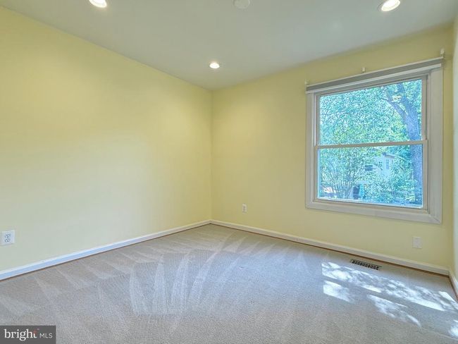 231 E Juniper Ave, House other with 3 bedrooms, 3 bathrooms and null parking in STERLING VA | Image 31