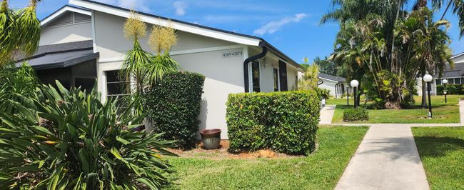 4389 Willow Pond Cir, Condo with 2 bedrooms, 2 bathrooms and null parking in West Palm Beach FL | Image 29