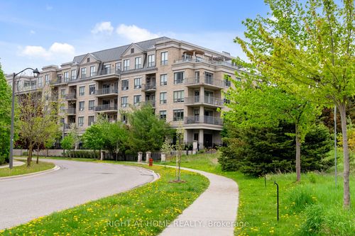 422-180 John Way West, Aurora, ON, L4G0R3 | Card Image