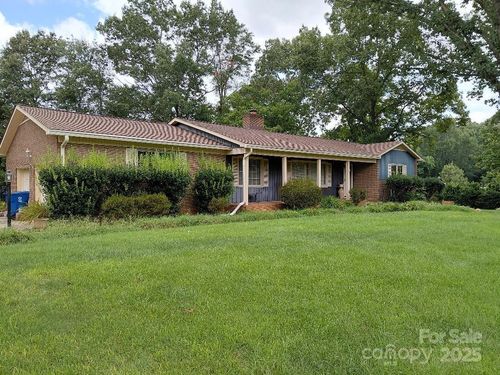 3844 Dover St, Claremont, NC, 28610-8225 | Card Image