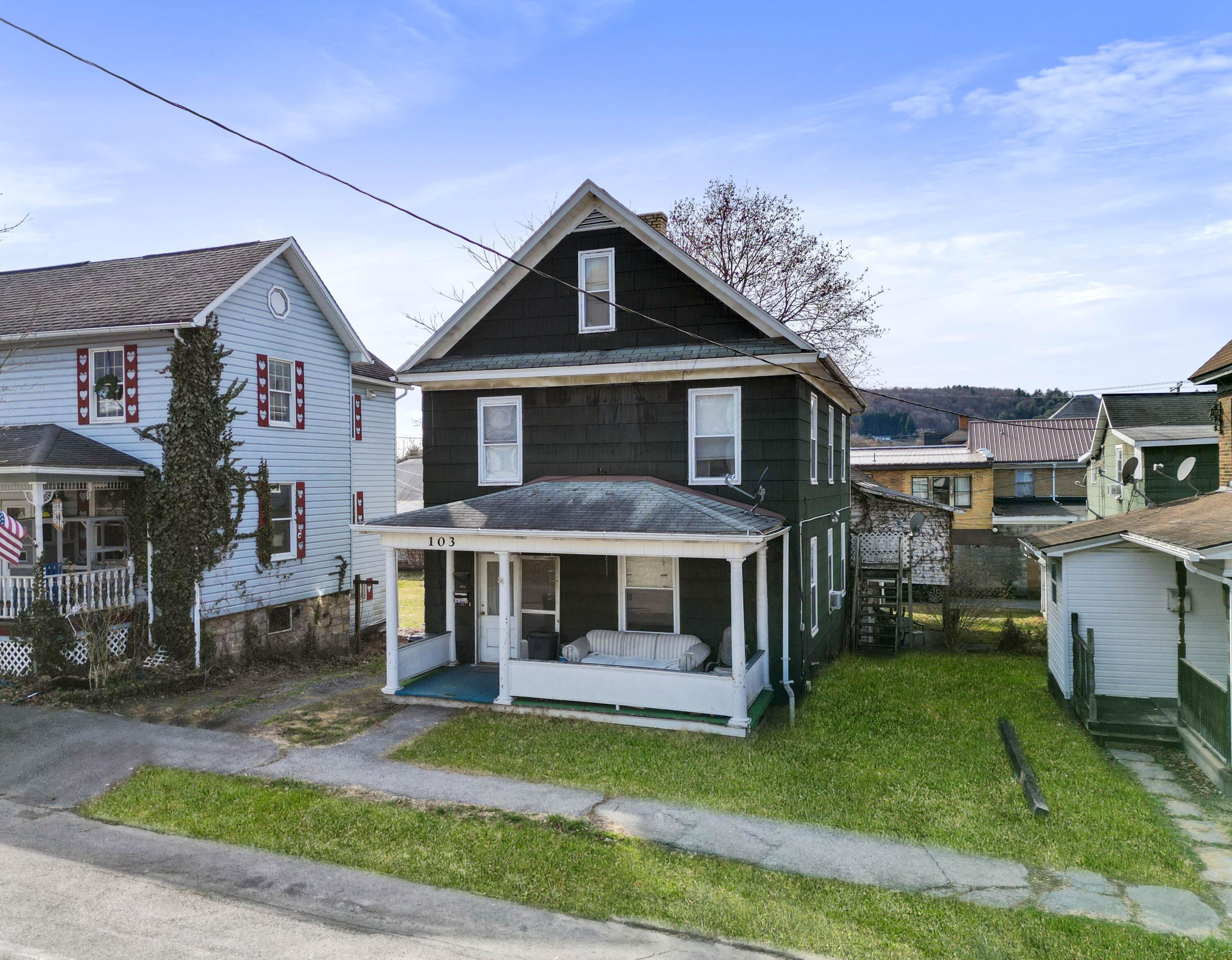 4th St, Clearfield, PA 16830
