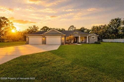 2111 Maximilian Ave, Spring Hill, FL, 34609-5005 | Card Image