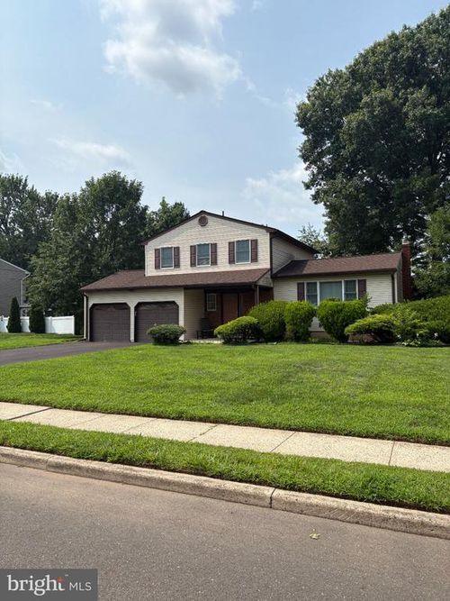 5 Wolfpack Road, Hamilton, NJ, 08619 | Card Image