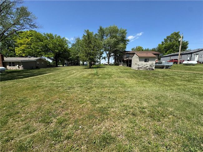 8833 Hickory Ln, House other with 2 bedrooms, 2 bathrooms and null parking in Ozawkie KS | Image 44