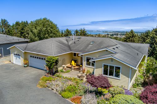 110 Barscape Ln, Eureka, CA, 95503-8527 | Card Image