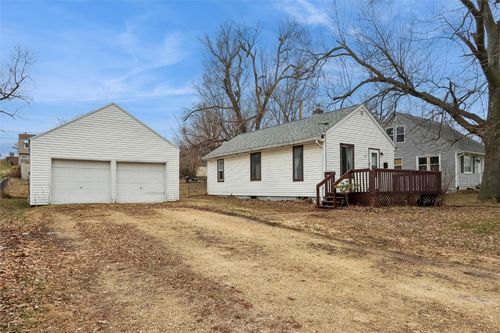 925 21st Ave, Cedar Rapids, IA, 52404-5532 | Card Image