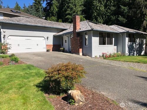 13002 43rd Ave W, Mukilteo, WA, 98275-5805 | Card Image