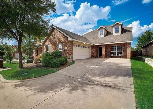 8300 Lonesome Spur Trl, Mckinney, TX, 75070-2608 | Card Image