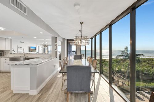 402-4000 N Highway A1a, Hutchinson Island, FL, 34949-8529 | Card Image