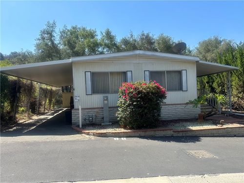 88-4747 Oak Crest Rd, Fallbrook, CA, 92028-9080 | Card Image