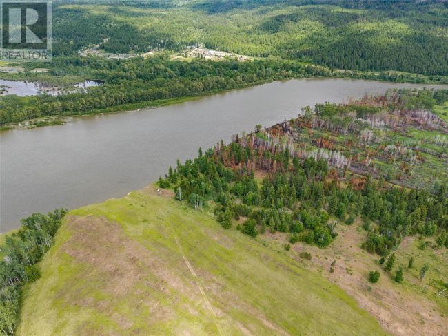 7398 Yellowhead Highway, House other with 3 bedrooms, 1 bathrooms and null parking in Darfield BC | Image 45