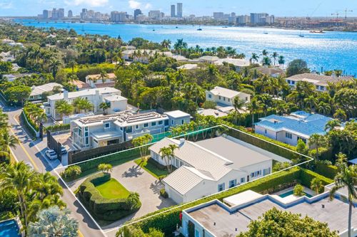 624 N Lake Way, Palm Beach, FL, 33480-3425 | Card Image