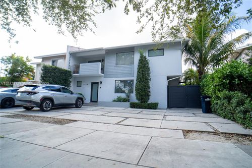 2524 Sw 112th Ave, Miami, FL, 33165-2236 | Card Image