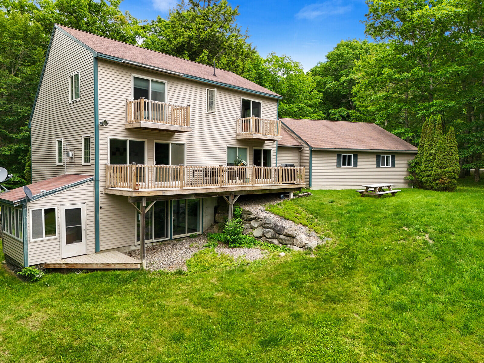 Timber Ln, Newcastle, ME 04553