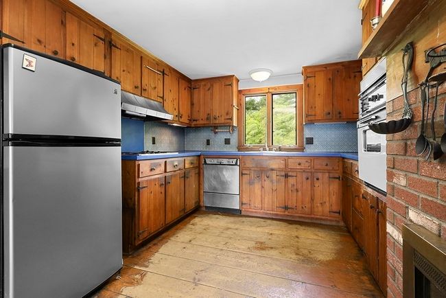 324 Western Ave, House other with 3 bedrooms, 2 bathrooms and 6 parking in Sherborn MA | Image 9