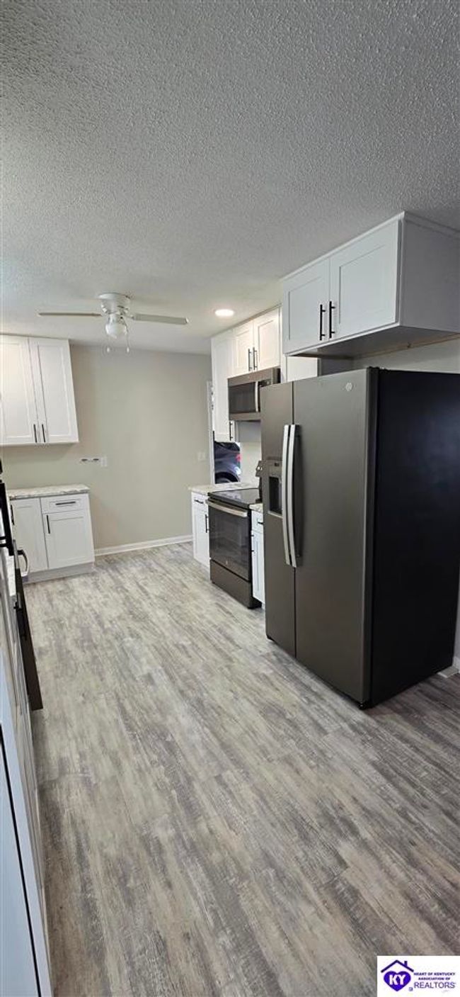 308 Atcher St, House other with 5 bedrooms, 3 bathrooms and null parking in Radcliff KY | Image 17