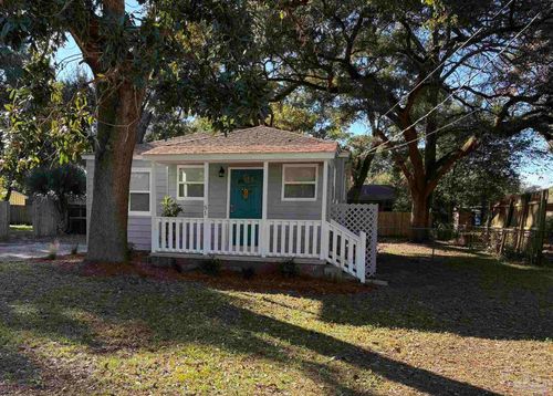 51 W Carver Dr, Pensacola, FL, 32507-2023 | Card Image