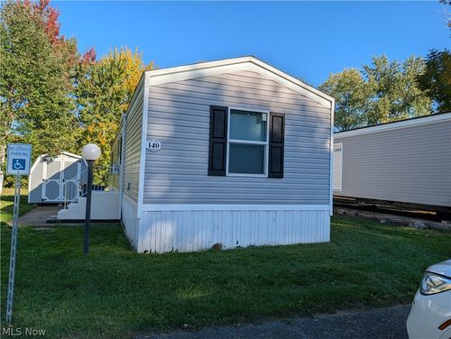 140 Briarcliff Drive, Elyria, OH, 44035 | Card Image