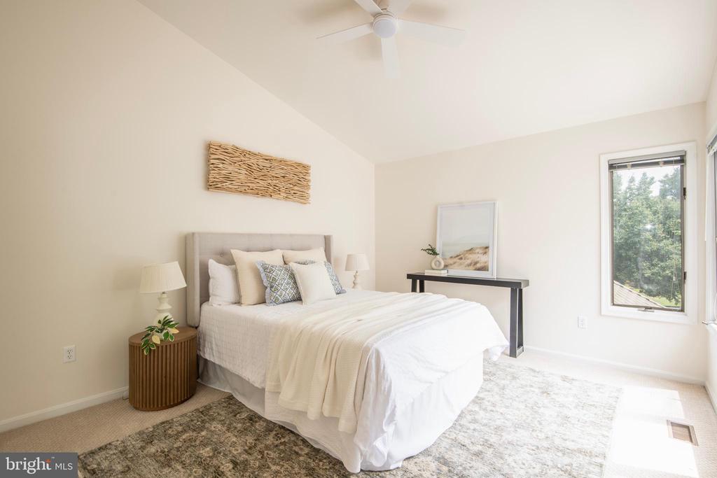 Residential in ANNAPOLIS 5