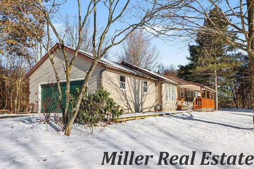 5580 Osborne Rd, Delton, MI, 49046-8474 | Card Image