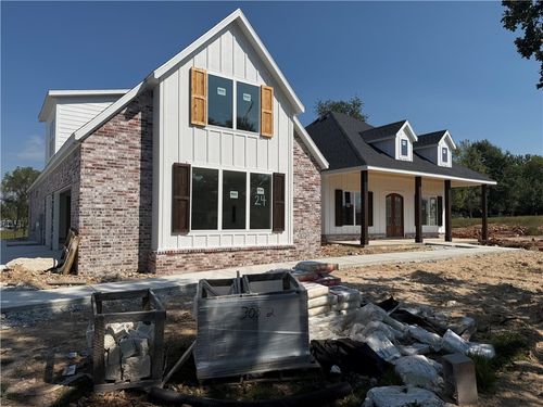 24 Buck Ave, Springdale, AR, 72762 | Card Image