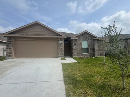 1258 Thames Chase Dr, Corpus Christi, TX, 78415-4317 | Card Image