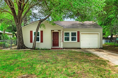 5441 Thomas Ln, River Oaks, TX, 76114-3330 | Card Image