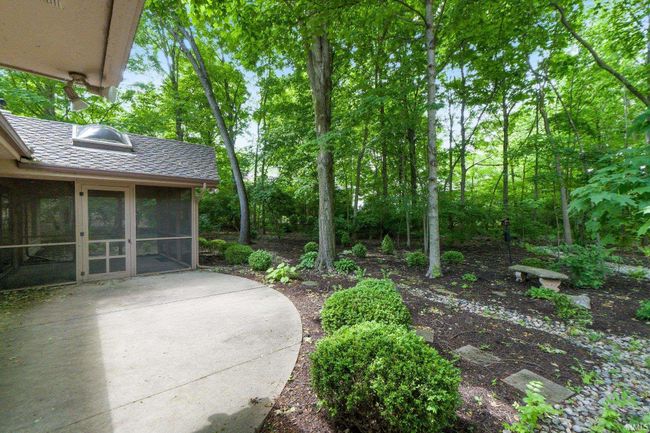 2703 Foxchase Run, Condo with 3 bedrooms, 2 bathrooms and null parking in Fort Wayne IN | Image 24