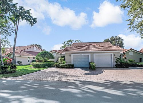 7690 Majestic Palm Dr, Boynton Beach, FL, 33437-5409 | Card Image