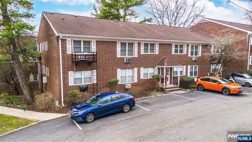 100 Pierson Miller, Pompton Lakes, NJ, 07442 | Card Image