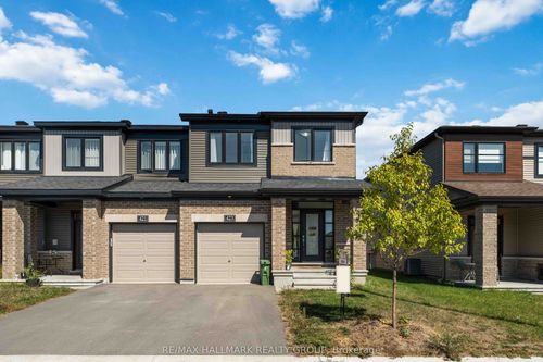 423 Silicon Way, Kanata, ON, K2W0K7 | Card Image