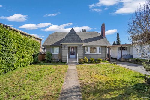 7758 15th Ave, Burnaby, BC, V3N1W5 | Card Image