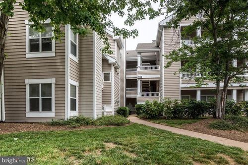 206-14322 Climbing Rose Way, CENTREVILLE, VA, 20121-5145 | Card Image