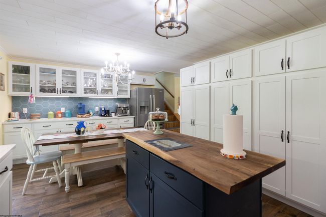 10401 Skin Creek Rd, House other with 4 bedrooms, 3 bathrooms and 3 parking in Horner WV | Image 13