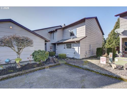 2363 40th Ave, Longview, WA, 98632-4966 | Card Image