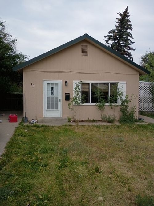30 5th Ave Se, Cut Bank, MT, 59427-3009 | Card Image