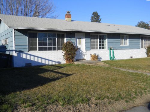 228/230 Nicolai Avenue, Sunnyside, WA, 98944 | Card Image