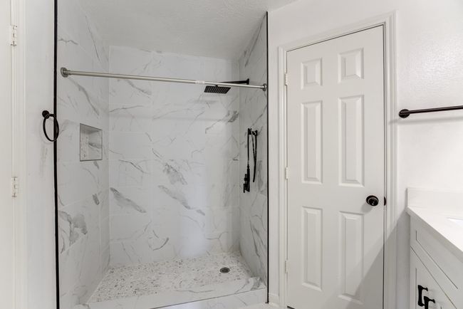 1015 Pine Walk Trl, House other with 4 bedrooms, 3 bathrooms and 2 parking in Spring TX | Image 31