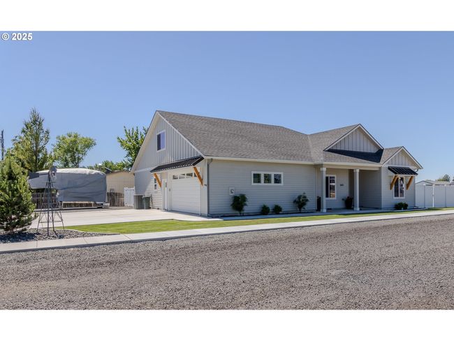 665 Browndell Ln, House other with 3 bedrooms, 3 bathrooms and 2 parking in Stanfield OR | Image 43