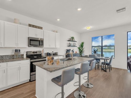 9842 E Villa Cir, Vero Beach, FL, 32966-3147 | Card Image