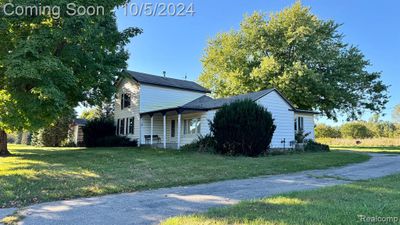 8075 Almont Road, Home with 4 bedrooms, 1 bathrooms and null parking in Almont Twp MI | Image 2